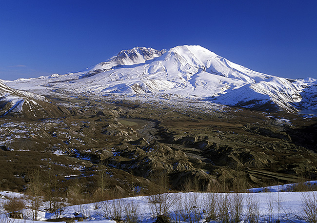 Variable snow cover in mountainous terrain
